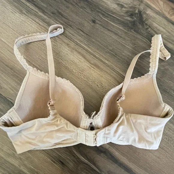 VS Body by Victoria Convertible Strap Demo Bra 32C - Picture 2 of 5